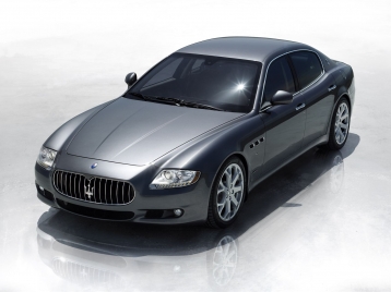 Maserati Quattroporte Sedan